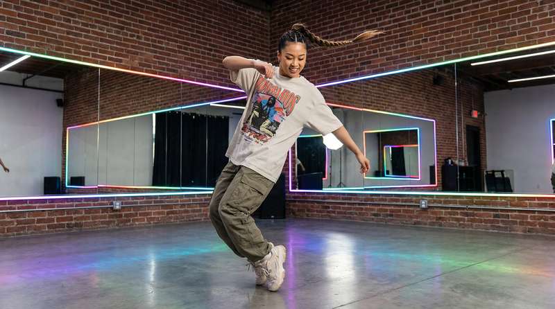 蜜桃视频舞蹈MV